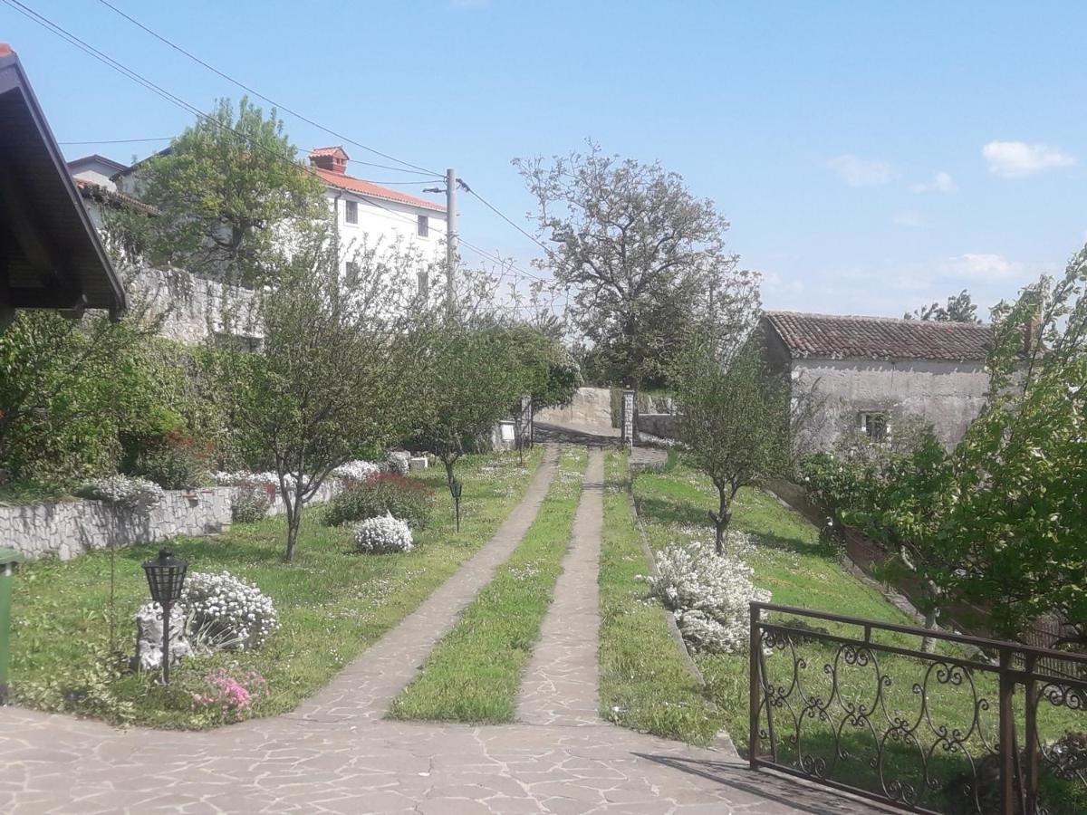 Apartma Oddih Дутовлє Екстер'єр фото
